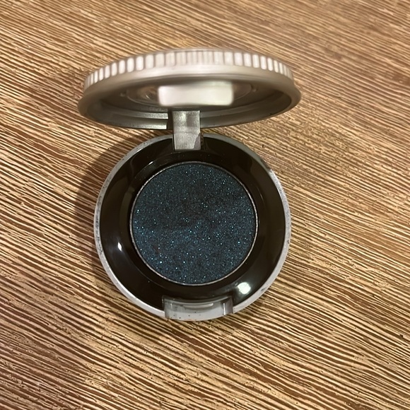 Makeup Bundle - Picture 4 of 12